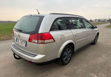 Opel Vectra C Kombi 1.8 ECOTEC 122KM 2004 Opel Vectra LPG, wazne oplaty, Alu, hak, zadbany 1.8 BenzynaLPG 122KM, zdjęcie 3