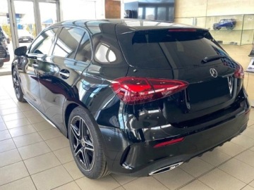 Mercedes Klasa A W177/V177 Hatchback Facelifting 2.0 220 190KM 2025 A Klasa 220 4-Matic AMG Line 2.0 (190KM) 2025, zdjęcie 2