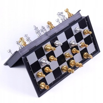 Małe Magnetyczne Klasyczne Szachy 20 x 20 Turystyczne Podróżne Pudełko Mini