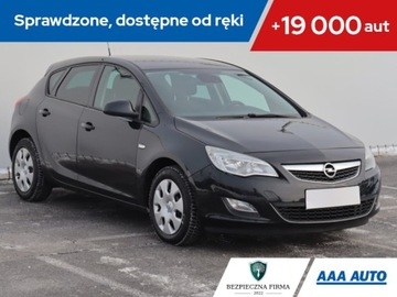 Opel Astra J Hatchback 5d 1.4 Turbo ECOTEC 140KM 2011 Opel Astra 1.4 T, Klima, Tempomat, Parktronic