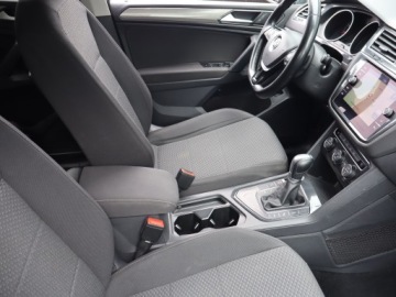 Volkswagen Tiguan Allspace SUV 1.4 TSI ACT 150KM 2018 VW Tiguan Allspace 1.4 TSI, Salon Polska, Automat, zdjęcie 8