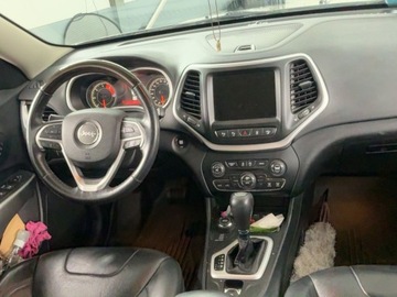 Jeep Cherokee V Terenowy 2.2 MJD 200KM 2016 Jeep Cherokee 2.2 M-Jet Overland 4WD, zdjęcie 6