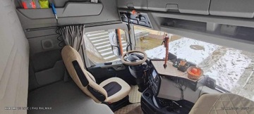 СТОЛ-ПОЛКА ДЛЯ КОКПИТ FORD F-MAX TIR