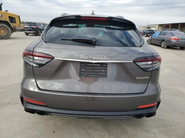 Maserati Levante 2022 Maserati Levante Modena 2022 3.8l 3.8 Benzyna 550KM, zdjęcie 2