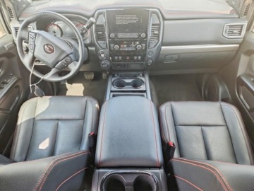Nissan Titan 2024 Nissan Titan Pro-4X 2024 5.6 Benzyna 400KM, zdjęcie 8