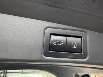 Toyota Corolla XII TS Kombi 2.0 Hybrid Dynamic Force 184KM 2021 Toyota Corolla 2.0HSD184KM TREK Full Led El. klapa, zdjęcie 12