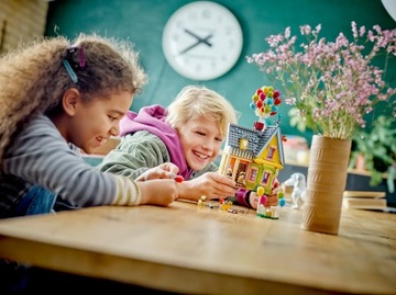 LEGO Disney 43217 Перевернутый дом