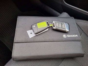 Skoda Superb III Kombi Plug-In Hybrid 1.4 TSI Plug-In-Hybrid 218KM 2021 Skoda Superb iV hybr. SalonPL serwis ASO 1.4hyb. 218KM bezwypadkowy pakiet, zdjęcie 37