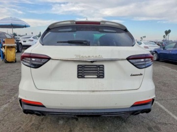 Maserati Levante 2023 Maserati Levante Modena, 2023r., 4x4, 3.0L 3.0 Benzyna 424KM, zdjęcie 5