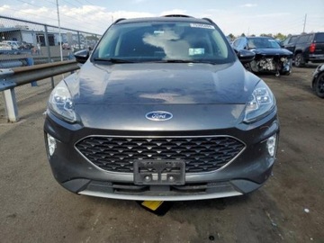 Ford Escape III 2020 Ford Escape 2020r., Titanium, od ubezpieczalni 2.0 Benzyna 250KM, zdjęcie 1