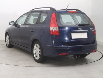 Hyundai i30 I CW Facelifting 1.6 CRDi 90KM 2011 Hyundai i30 1.6 CRDi, Klima, Klimatronic, zdjęcie 3