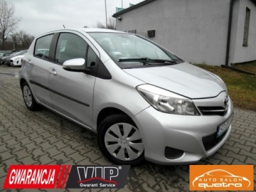 Toyota Yaris III Hatchback 5d 1.0 VVT-i 69KM 2012 Toyota Yaris Salon Polska Klimatyzacja Abs Wspomaganie BenzynaLPG 69KM