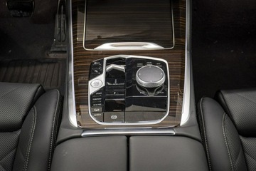 BMW X5 G05 SUV Facelifting 3.0 30d 298KM 2025 BMW X5 xDrive30d Dostępny od ręki!, zdjęcie 17