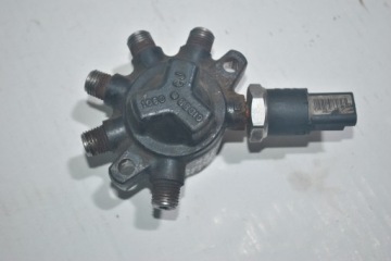 ROZDZIELACZ PALIWA FORD FOCUS MK1 R9144Z020C