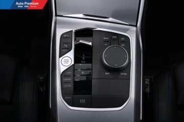 BMW Seria 3 G20-G21 2022 BMW Seria 3 330i xDriveFV23Adaptacyjne Reflektory LEDFotel Sportowy 2.0, zdjęcie 17