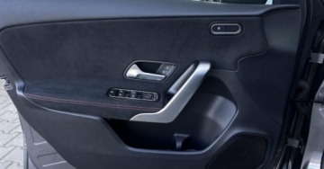 Mercedes Klasa A W177/V177 Hatchback Facelifting 2.0 220 190KM 2023 Mercedes-Benz Klasa A Salon PL 4Matic AMG 8G-DCT BlindSpot CarPlay Kamera, zdjęcie 8