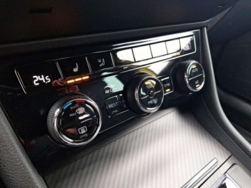 Skoda Superb III Liftback Facelifting 2.0 TSI 190KM 2021 Skoda Superb Sportline 2.0 TSI 190KM DSG FV23 2.0 Benzyna 190KM, zdjęcie 20