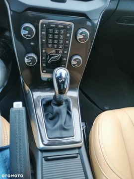 Volvo V40 II Hatchback Facelifting 1.5 T3 152KM 2019 Volvo V40 Cross Country II 1.5 T3 aut, jasne wnętrze, bezwypadkowy, zdjęcie 13