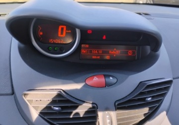 Renault Twingo II Hatchback 3d 1.2 16v 75KM 2012 Renault Twingo 2012r, 1.2. Benzyna. KABRIOLET. Delikatnie uszkodzony tyl., zdjęcie 12