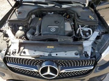 Mercedes GLC C253 2019 Mercedes-Benz GLC 2019, 2.0L, 4x4, po gradobiciu, zdjęcie 10