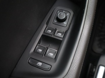 Volkswagen Passat B8 Limousine 2.0 TDI BlueMotion SCR 190KM 2017 VW Passat 2.0 TDI, Salon Polska, Serwis ASO, zdjęcie 15