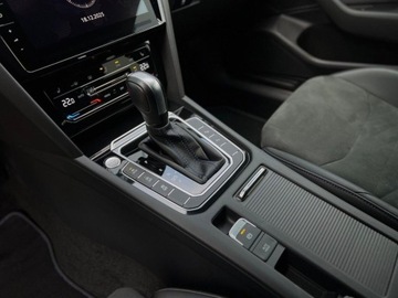 Volkswagen Arteon Shooting Brake R 2.0 TSI 320KM 2022 Volkswagen Arteon R Shooting Brake 4Motion 2.0 TSI 319 KM DSG FV23 2.0, zdjęcie 13