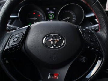 Toyota C-HR I Crossover Facelifting 2.0 Hybrid Dynamic Force 184KM 2023 Toyota C-HR 2.0 Hybrid, Salon Polska, zdjęcie 17