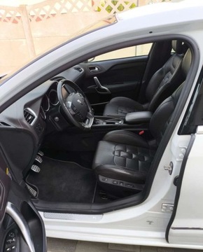 DS 4 I Hatchback (Citroen) 2.0 HDi 163KM 2012 Citroen DS4 2.0 HDi SportChic 163KM, zdjęcie 15