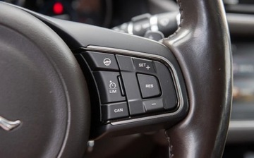 Jaguar XF II Sedan 2.0 i4D 180KM 2016 Jaguar XF XF 2.0D 180KM Full Pano LEdy Skora Camera Navi Full ASO 2.0, zdjęcie 19