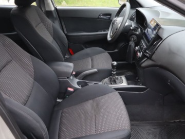 Hyundai i30 I Hatchback 1.4 109KM 2007 Hyundai i30 1.4 CVVT, GAZ, Klima, Parktronic, zdjęcie 8