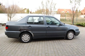 Volkswagen Vento 1.8 90KM 1996 VW VENTO GLX Klima 1Wł. 1.8 El. Szyby Centralny Wspomaganie, zdjęcie 3