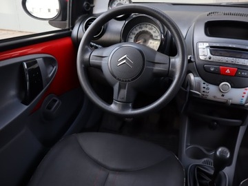 Citroen C1 I Hatchback 3d Facelifting 1.0 i 68KM 2011 Citroen C1 1.0, Klima, zdjęcie 6