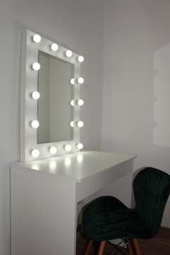 СВЕТОДИОДНОЕ ЗЕРКАЛО ДЛЯ МАКИЯЖА ГОЛЛИВУДСКИЙ ТРУБОДНЫЙ СТОЛИК