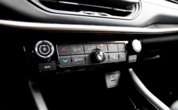 Jeep Compass II SUV Plug-In Facelifting 1.3 GSE T4 240KM 2024 Jeep Compass 1.3 T4 PHEV 4xe Summit SS Automat 4x4 Gwarancja od RiA, zdjęcie 11