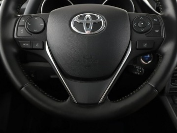 Toyota Auris II Hatchback 5d Facelifting 1.8 Hybrid 136KM 2016 Toyota Auris led hybryda automat navi auto klima, zdjęcie 20
