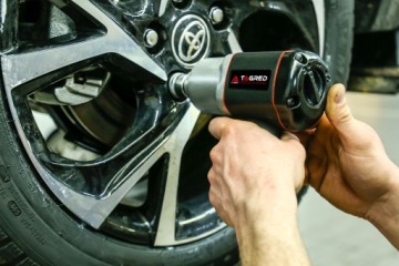 ПНЕВМАТИЧЕСКИЙ УДАРНЫЙ гайковерт 1/2 КОМПОЗИТНЫЙ 1900 Нм