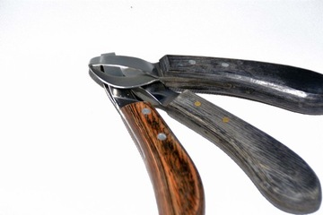 НОЖ ДЛЯ КОРРЕКЦИИ КОПЫТ - ПРОФЕССИОНАЛЬНЫЙ