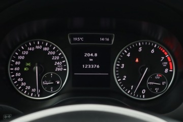 Mercedes Klasa A W176 Hatchback 5d 1.6 180 BlueEFFICIENCY 122KM 2014 Mercedes A A 180, Klima, zdjęcie 10