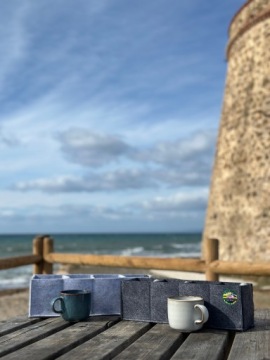 Органайзер для кубков для кемперов, караванов и яхт - KUBKOCHWYTAK (яркий)