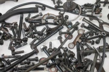 SUZUKI GSF 600 BANDIT 95-99 ДВИГАТЕЛЬ БОЛТЫ БОЛТЫ КОМПЛЕКТ