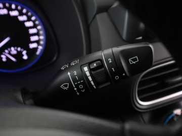 Hyundai Kona I Crossover 1.0 T-GDI 120KM 2018 Hyundai Kona Klimatyzacja Nawigacja Tempomat, zdjęcie 31