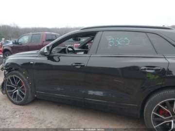 Audi Q8 2023 Audi Q8 Prestige 55 Tfsi Quattro Tiptronic 2023 3.0l 3.0 Benzyna 335KM, zdjęcie 2