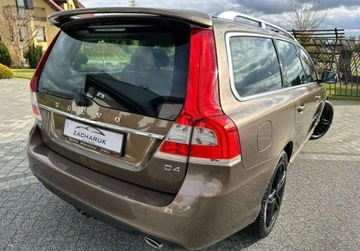 Volvo V70 III Kombi Facelifting 2.0 D4 DRIVE-E 181KM 2015 Volvo V70 2.0D4 Summum Full Opcja Xenon Szyber Nordic Serwis Zadbane 1-wla, zdjęcie 9