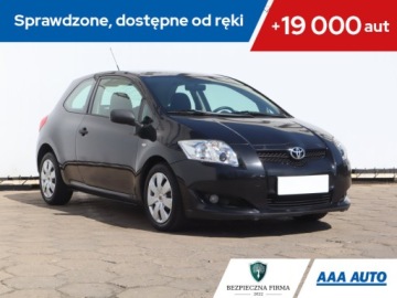 Toyota Auris I Hatchback 1.4 i 16V VVT-i 97KM 2007 Toyota Auris 1.4 VVT-i, Klima