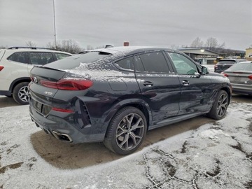 BMW X6 G06 2021 BMW X6 M50i 2021 4.4 Benzyna 523KM, zdjęcie 3