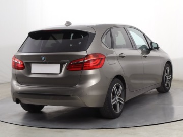BMW Seria 2 F22-F23-F45-F46 Active Tourer 218i 136KM 2014 BMW 2 Active Tourer 218i Active Tourer, zdjęcie 4
