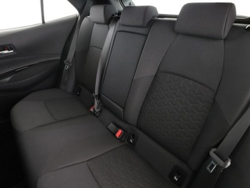 Toyota Corolla XII Hatchback 1.2 Turbo D-4T 116KM 2019 Toyota Corolla Historia serwisowa ASO navi Kamera, zdjęcie 16