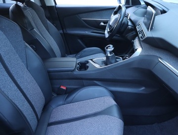 Peugeot 3008 II Crossover 1.2 PureTech 130KM 2018 Peugeot 3008 1.2 PureTech, Salon Polska, zdjęcie 8