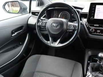 Toyota Corolla XII TS Kombi 1.2 Turbo D-4T 116KM 2019 Toyota Corolla 1.2 Turbo, Salon Polska, zdjęcie 6