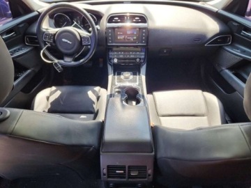 Jaguar XE 2017 Jaguar XE Premium 2017 3.0 Benzyna 340KM, zdjęcie 8